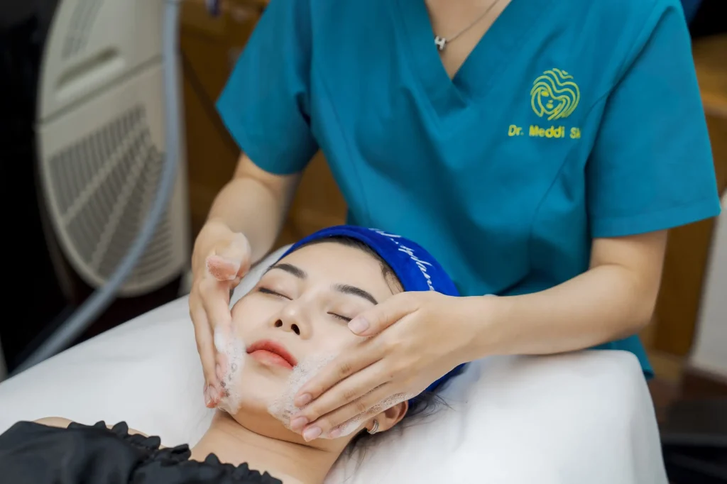 Giá Trị Mụn Cóc HCM Bao Nhiêu? Cập Nhật Chi Phí & Cách Điều Trị Hiệu Quả